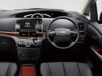 Toyota Estima Aeras 2012 года